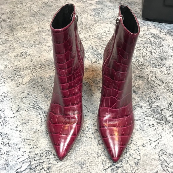 Burgundy Crocodile Bootie - Picture 4 of 10
